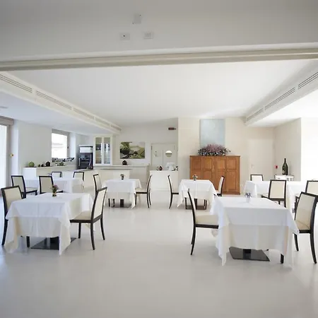Furnirussi Tenuta 5* كاربينيانو سالينتينو