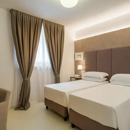 فندق Furnirussi Tenuta 5*